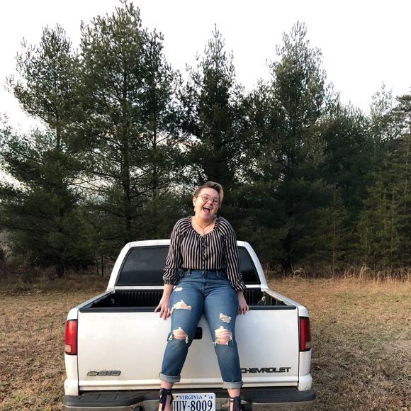 Meet your Posher, Claire - Picture 1 of 1